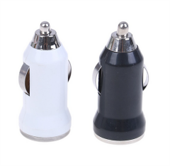 Çakmaklık Girişli Araç Şarj Cihazı