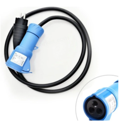 Karavan Enerji̇ Besleme Kablosu 2 mt (3X16A Pri̇z + 220V Kauçuk Fi̇ş)